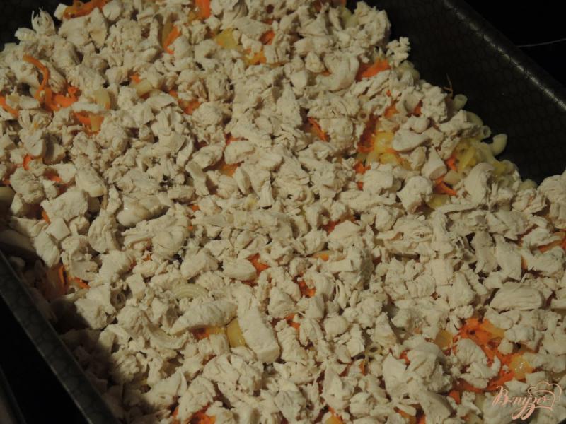 Фото приготовление рецепта: Запеканка из макарон и курицы шаг №6