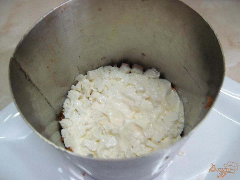 Фото приготовление рецепта: Салат из риса с мясом и брынзой шаг №5