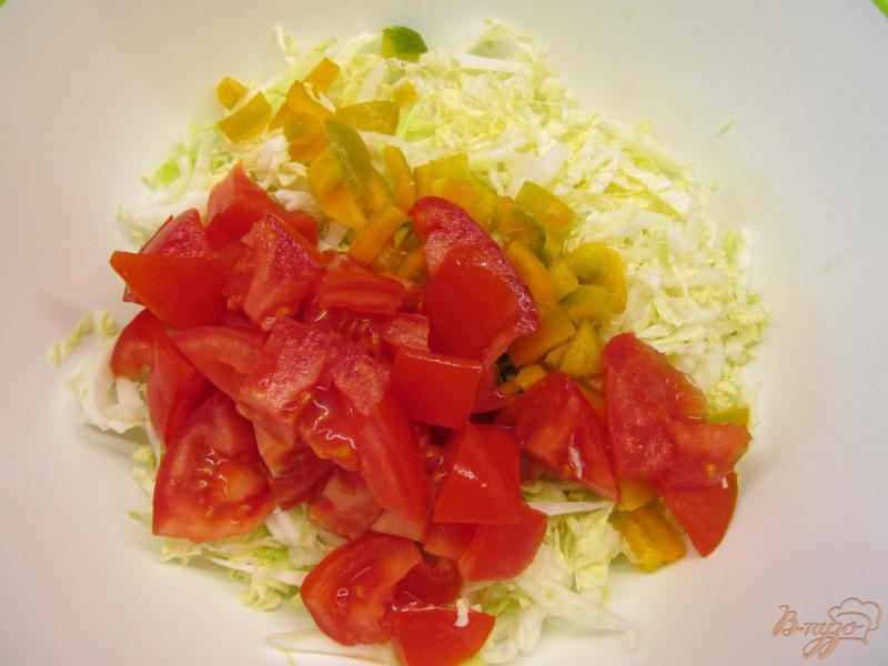 Фото приготовление рецепта: Салат с горчично-медовой заправкой шаг №4