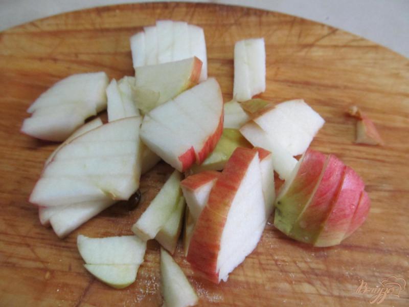 Фото приготовление рецепта: Салат из моркови с яблоком и сыром шаг №1