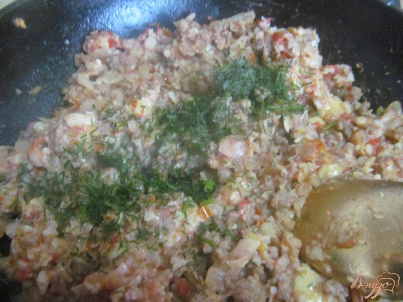 Фото приготовление рецепта: Буррито с фаршем и фасолью шаг №5