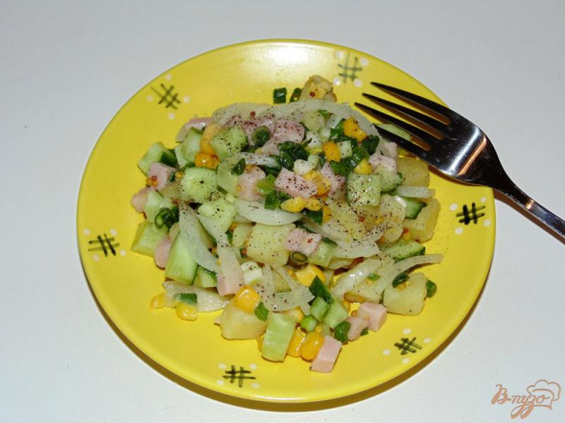 Фото приготовление рецепта: Картофельный салат со свиным балыком шаг №7