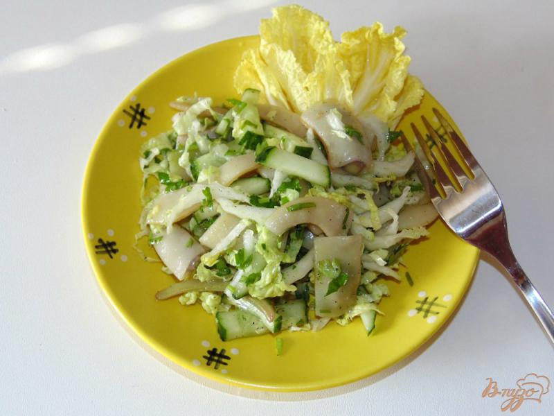 Фото приготовление рецепта: Капустный салат со свежим огурцом и стручковой фасолью шаг №5