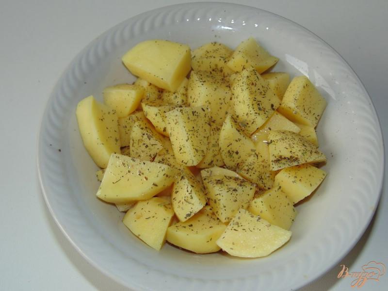 Фото приготовление рецепта: Картофель в рукаве с маринованным куриным филе шаг №3