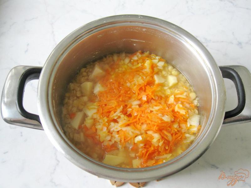 Фото приготовление рецепта: Гороховый суп с крутонами шаг №3