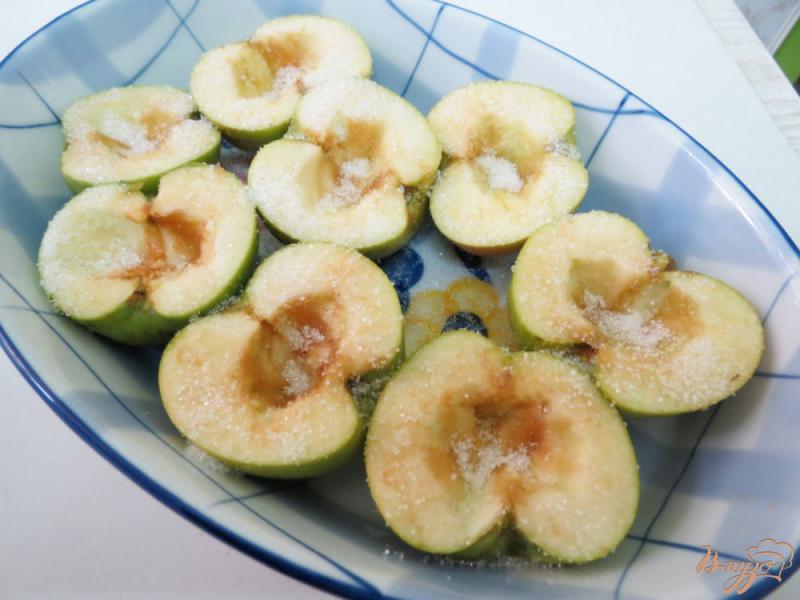 Фото приготовление рецепта: Яблоки запеченные с мёдом шаг №2