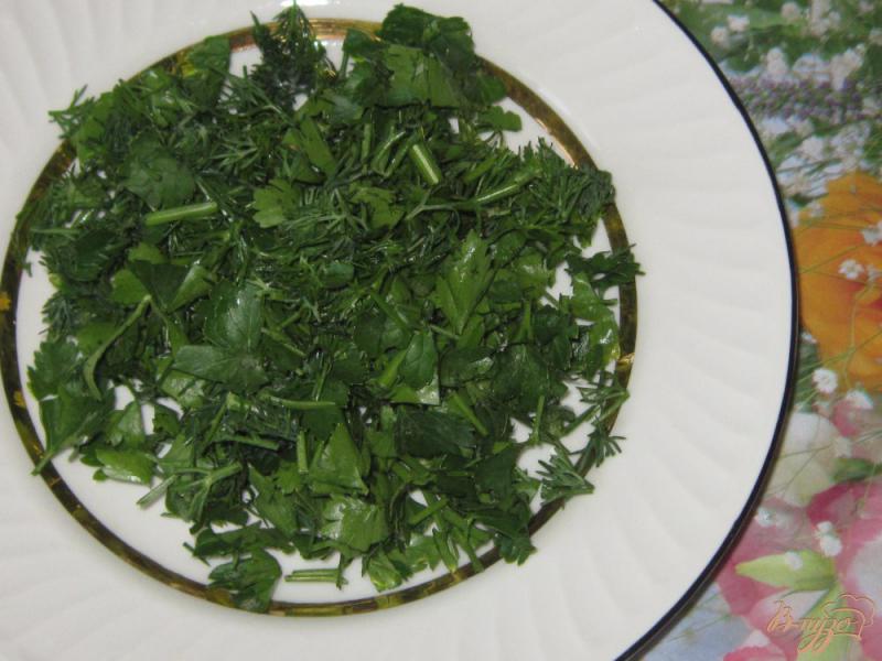 Фото приготовление рецепта: Салат «Зеленый» с маринованной кукурузой шаг №3