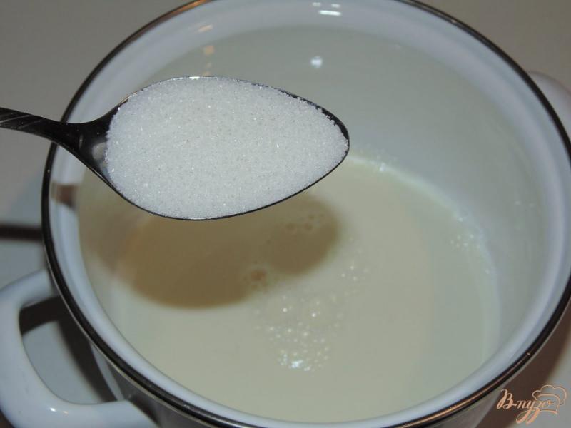 Фото приготовление рецепта: Молочно-ванильный кисель шаг №2