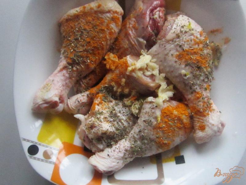 Фото приготовление рецепта: Куриные голени тушеные в мультиварке шаг №1