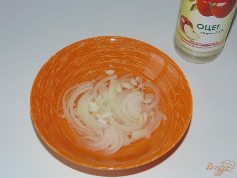 Фото приготовление рецепта: Бюджетный салат со стручковой фасолью шаг №1