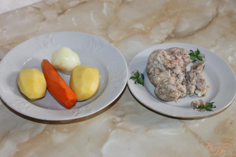 Фото приготовление рецепта: Овощной сливочный суп с мясными фрикадельками шаг №1