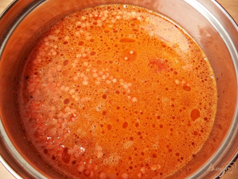 Фото приготовление рецепта: Суп с чечевицей и копчёными рёбрышками шаг №9