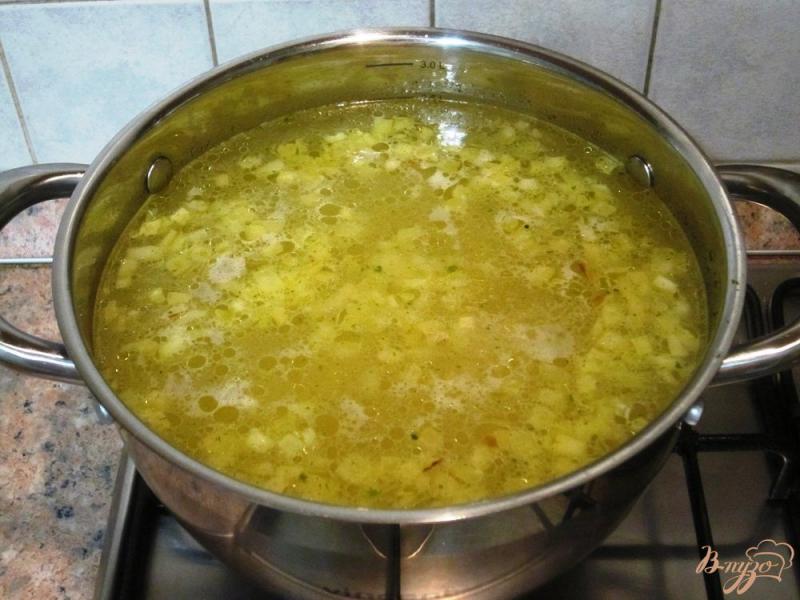 Фото приготовление рецепта: Суп с нутом и картофелем шаг №8