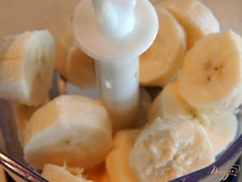 Фото приготовление рецепта: Смузи из киви и банана. шаг №1