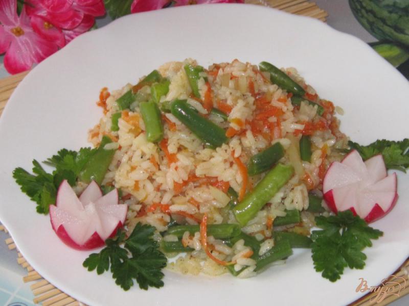Фото приготовление рецепта: Рис с зеленой фасолью шаг №5