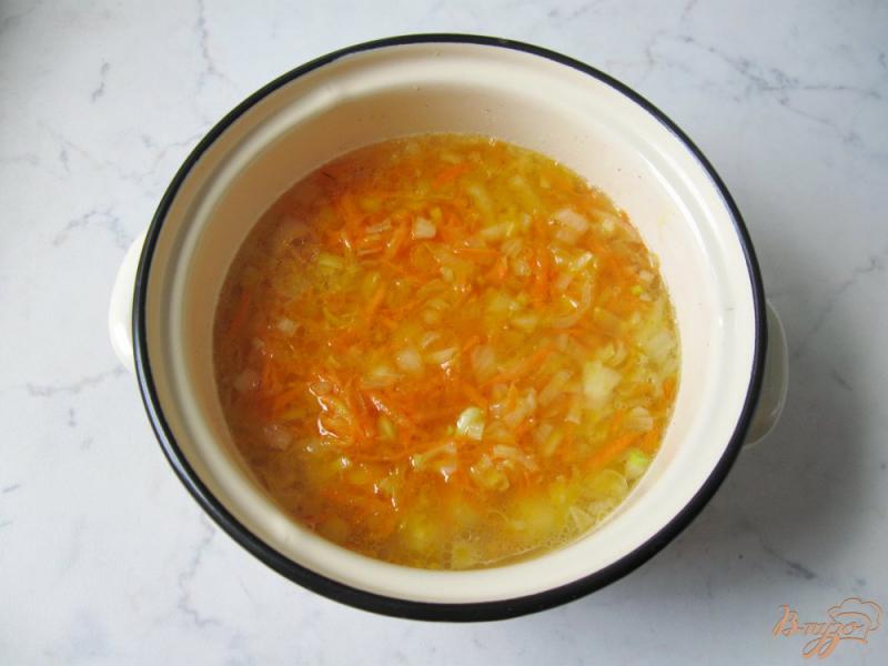 Фото приготовление рецепта: Фасолевый суп с курицей шаг №3