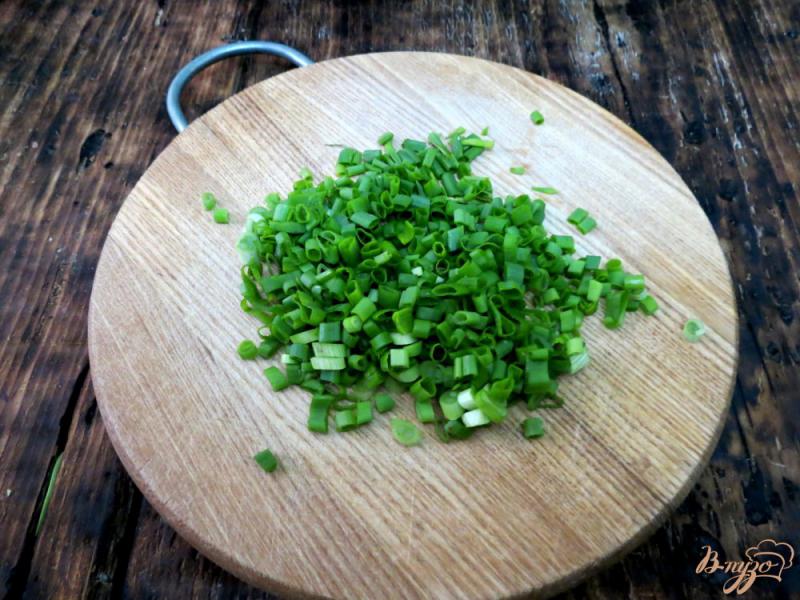 Фото приготовление рецепта: Салат из капусты с медовой заправкой шаг №3