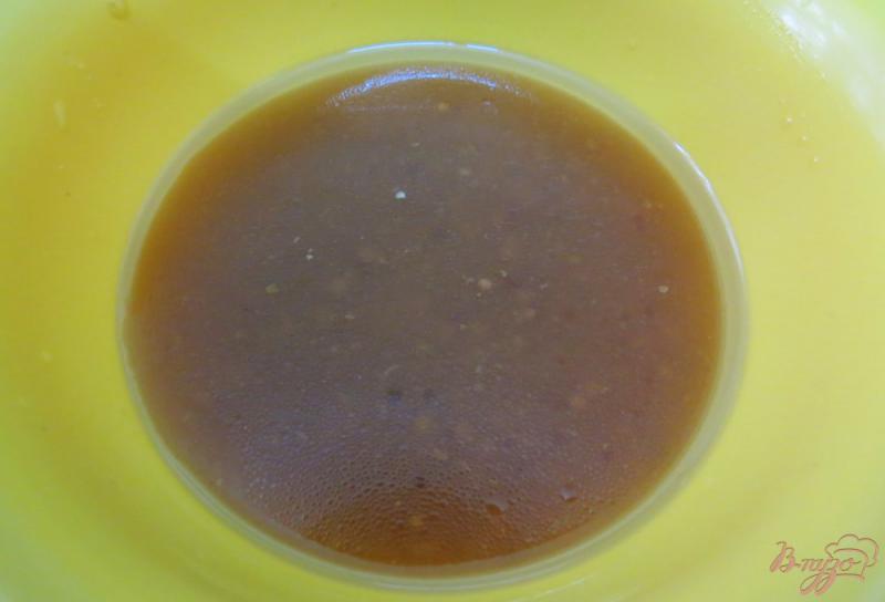 Фото приготовление рецепта: Салат из капусты с медовой заправкой шаг №6
