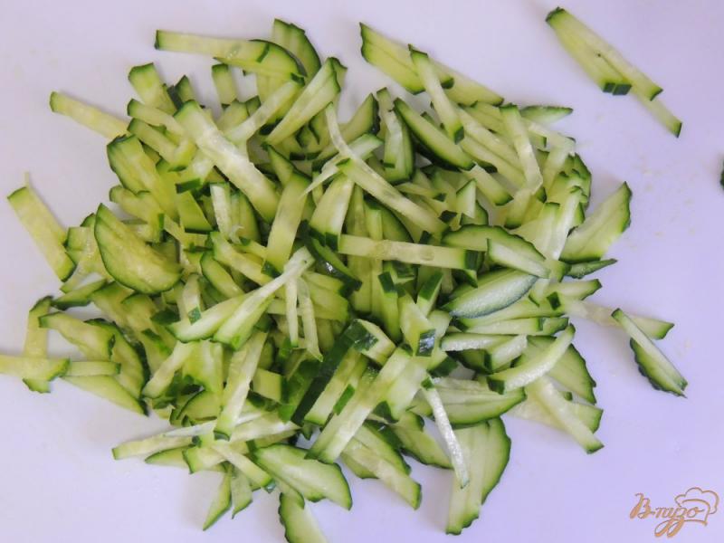Фото приготовление рецепта: Салат из свежих овощей шаг №2