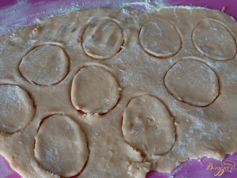 Фото приготовление рецепта: Песочное печенье к чаю шаг №6