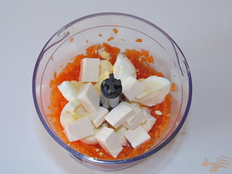 Фото приготовление рецепта: Яично-морковный паштет шаг №3