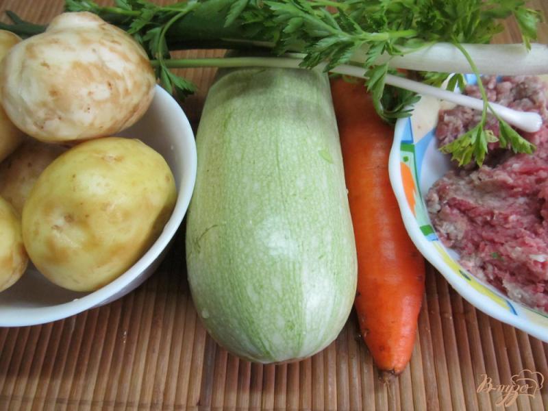 Фото приготовление рецепта: Рисовая каша с овощами и фрикадельками в мультиварке шаг №1