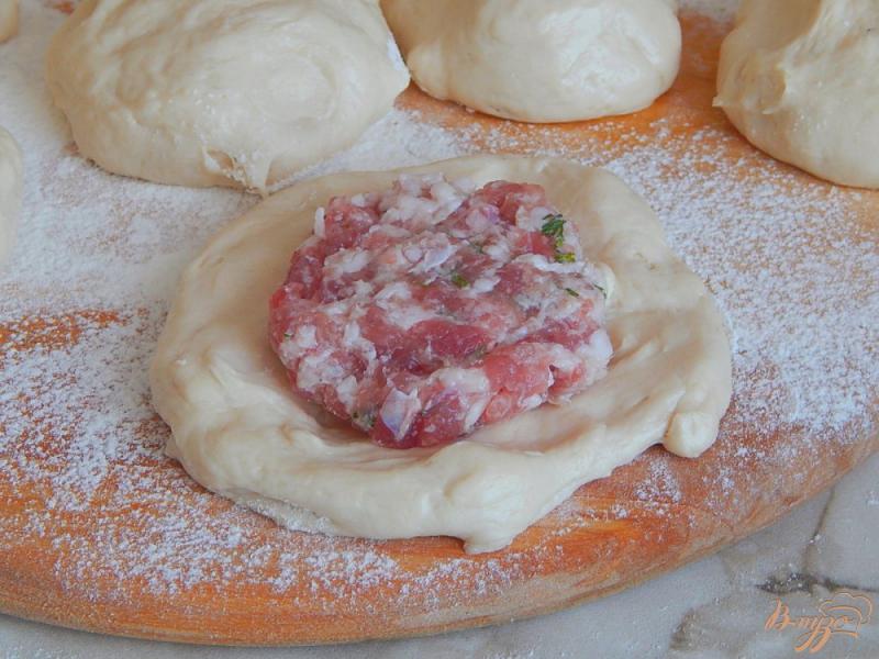 Фото приготовление рецепта: Пирожки с мясом шаг №6