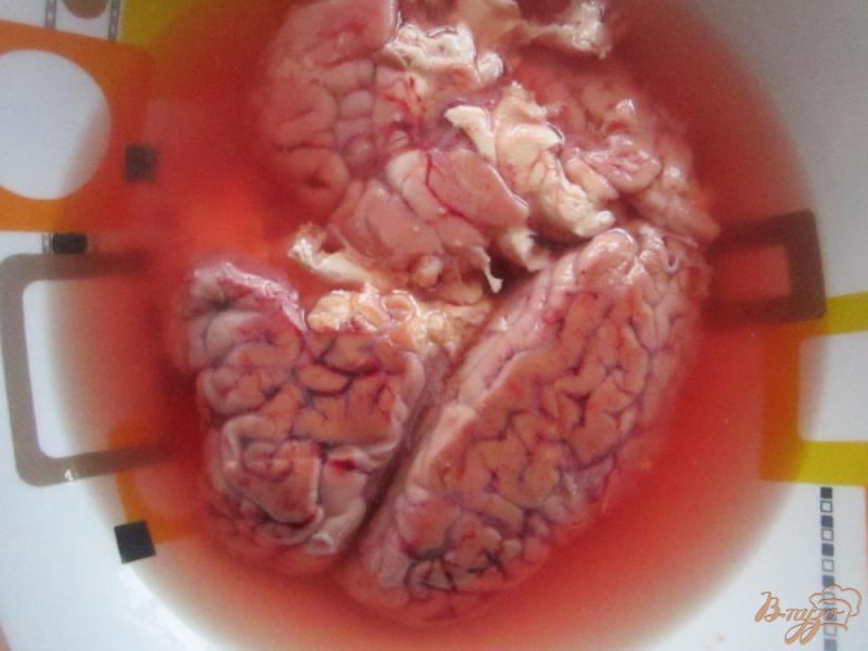 Фото приготовление рецепта: Мозги в кляре шаг №1
