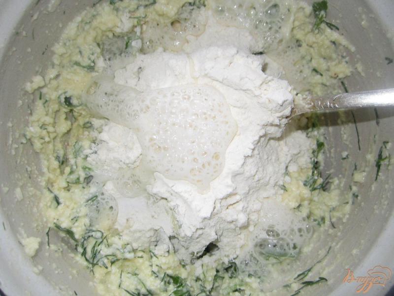 Фото приготовление рецепта: Творожный пирог со шпинатом шаг №4