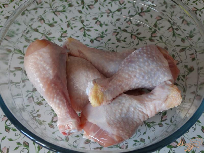 Фото приготовление рецепта: Куриные голени в кефире с карри шаг №1