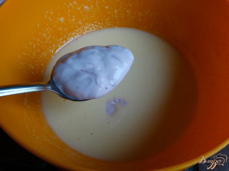 Фото приготовление рецепта: Йогуртовые вафли шаг №3