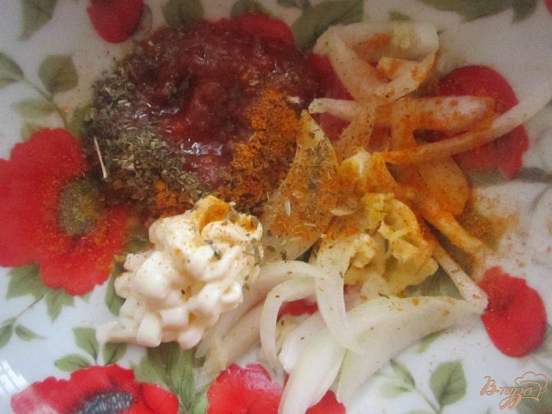 Фото приготовление рецепта: Ребра запеченные в остром маринаде с картофелем шаг №2