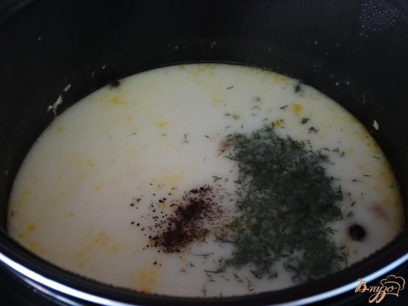 Фото приготовление рецепта: Сырный суп в мультиварке шаг №8