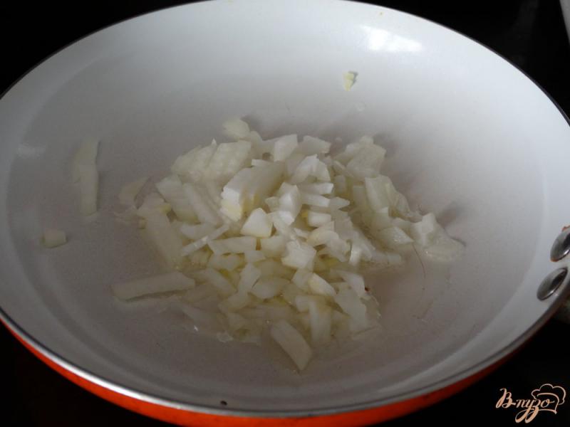 Фото приготовление рецепта: Кесадилья с картофелем и сыром шаг №1