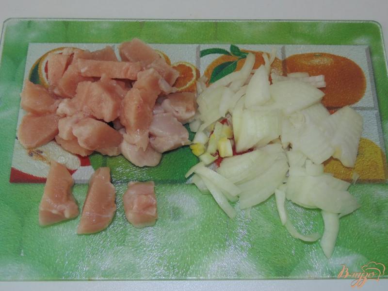 Фото приготовление рецепта: Булгур с мясом птицы шаг №1