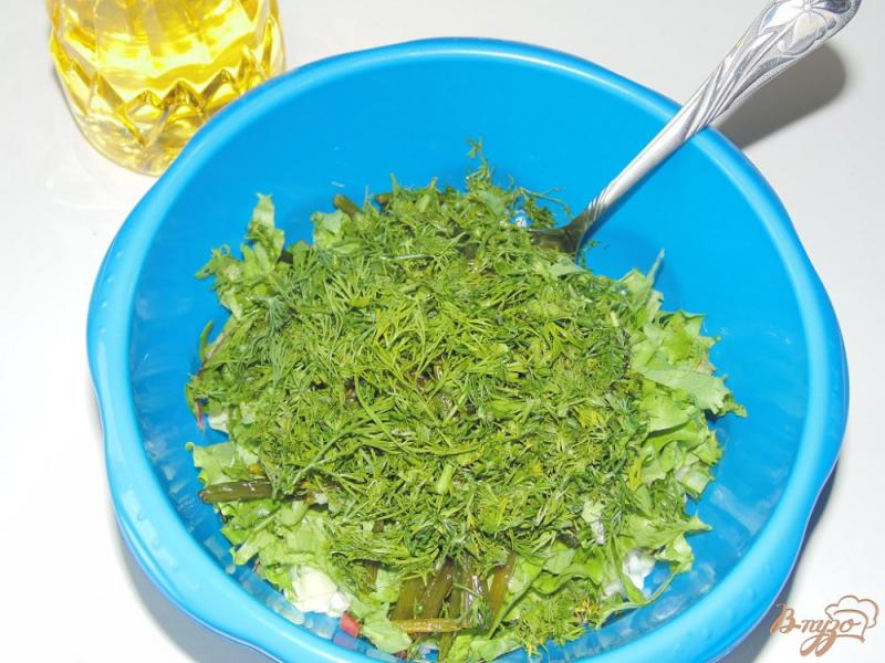 Фото приготовление рецепта: Капустный салат с чесночными стрелками шаг №8