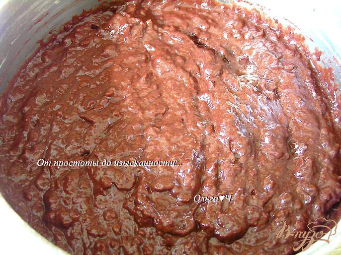 Фото приготовление рецепта: Шоколадный свекольный торт с чипсами шаг №2