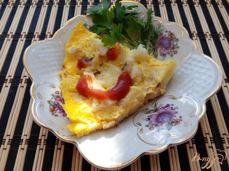 Фото приготовление рецепта: Омлет с цветной капустой, картофелем и брынзой шаг №7