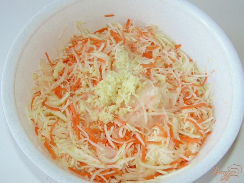 Фото приготовление рецепта: Кабачки по-корейски с овощами шаг №4