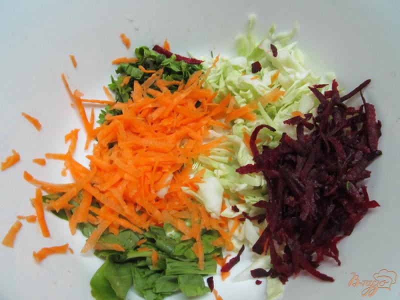 Фото приготовление рецепта: Овощной салат с копченной курицей шаг №2