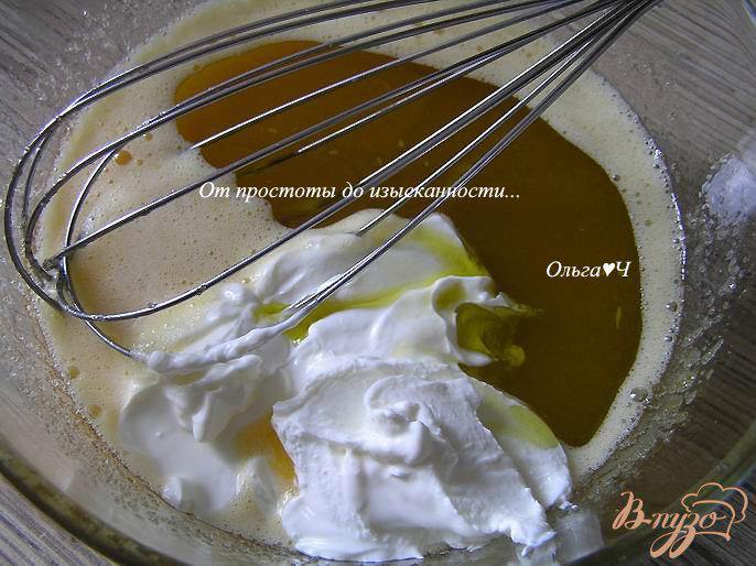 Фото приготовление рецепта: Шарлотка с оливковым маслом шаг №1