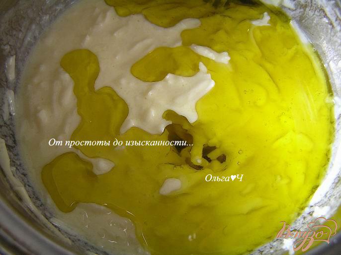 Фото приготовление рецепта: Сырные булочки на оливковом масле шаг №2