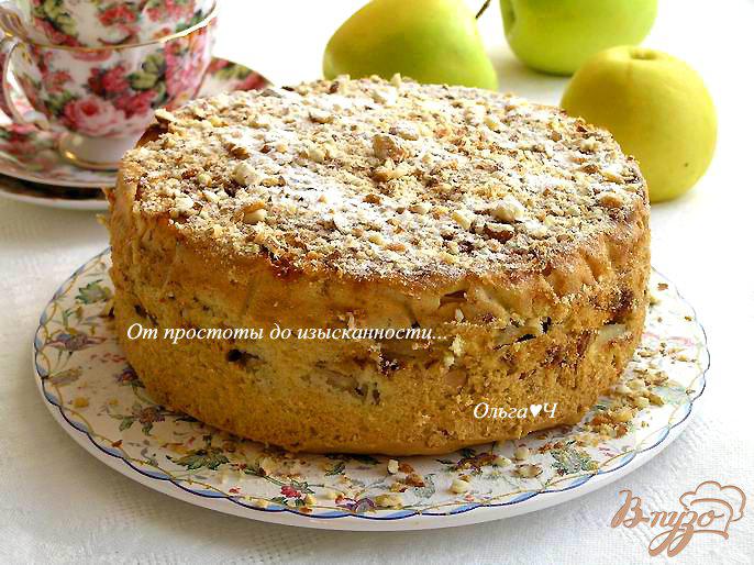 Фото приготовление рецепта: Яблочно-ореховая шарлотка-татен с оливковым маслом шаг №8