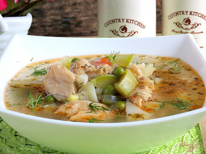 Фото приготовление рецепта: Суп из сёмги, зубатки, пшена и овощей. шаг №10
