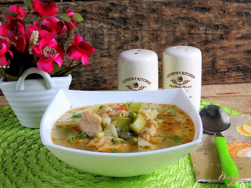 Фото приготовление рецепта: Суп из сёмги, зубатки, пшена и овощей. шаг №11