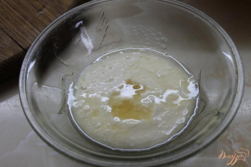 Фото приготовление рецепта: Клубничное творожное желе с йогуртом шаг №5