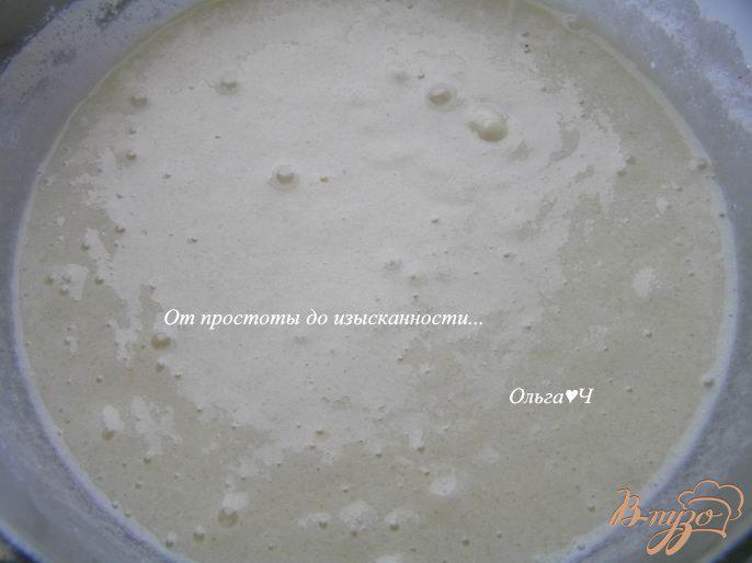 Фото приготовление рецепта: Манный кекс с яблоками на оливковом масле шаг №2