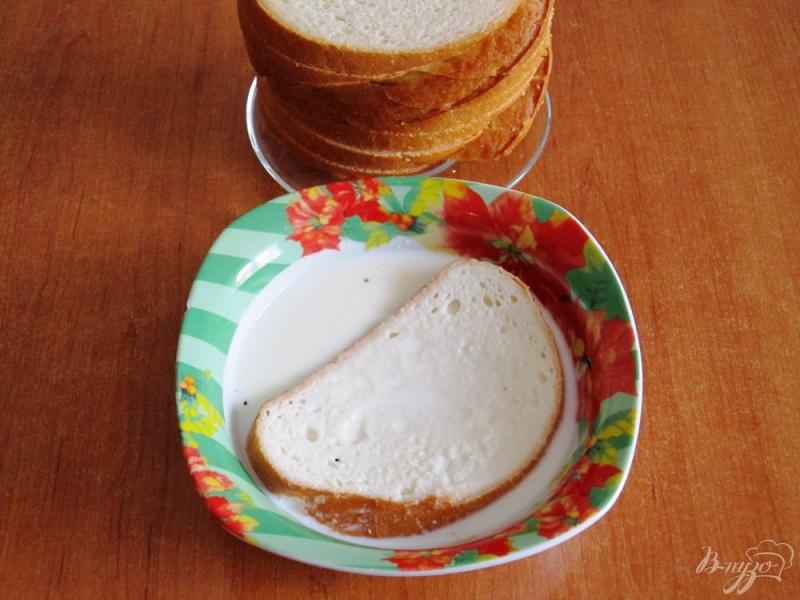 Фото приготовление рецепта: Тосты на завтрак с кукурузой шаг №7