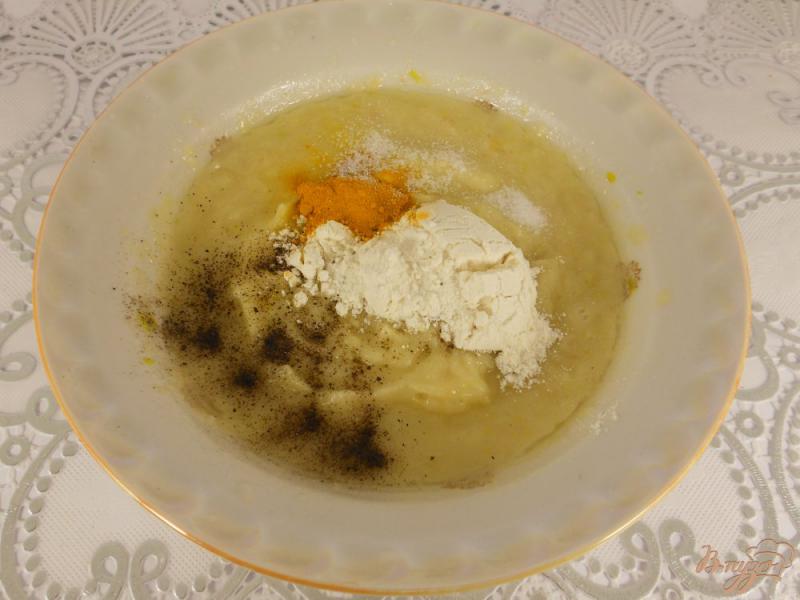 Фото приготовление рецепта: Курица с грибами в сметанно-луковом соусе в мультиварке шаг №5