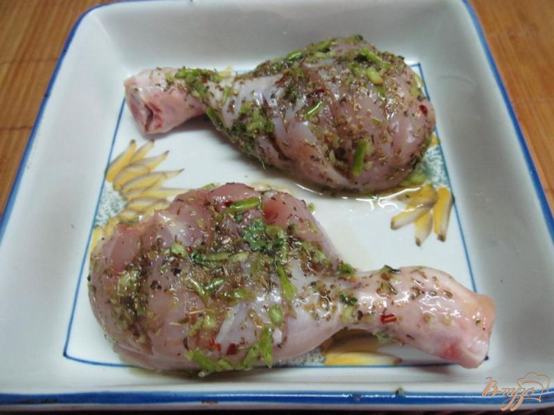 Фото приготовление рецепта: Куриные ножки запеченные без кожи шаг №2